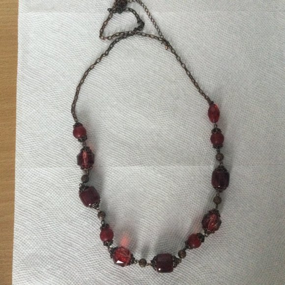 women's necklace red beads metal chain adjustable length - Picture 2 of 4